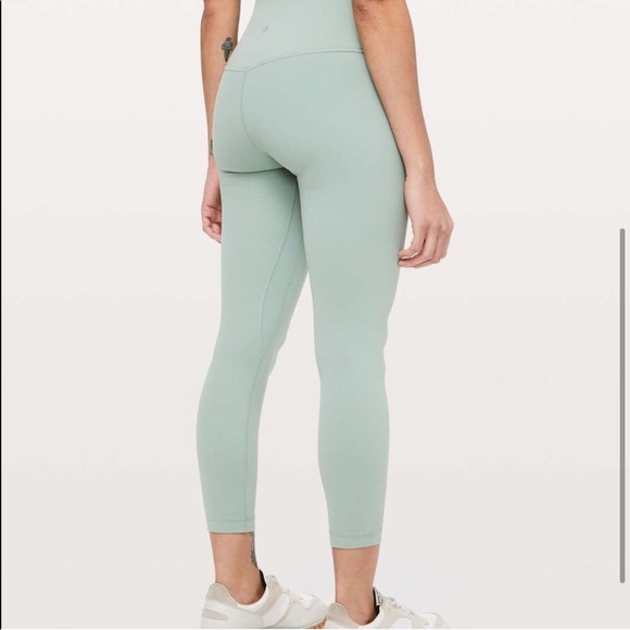 Mint Green Lululemon Leggings - Picture 1 of 4